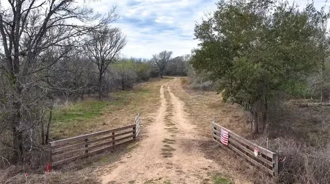 256 Greasy Bend Smithville TX 78957