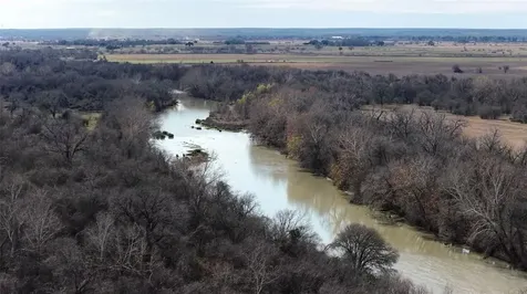 256 Greasy Bend Smithville TX 78957