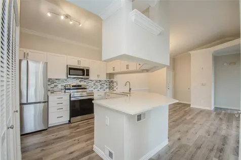 2111 Welch Street A321 Houston TX 77019