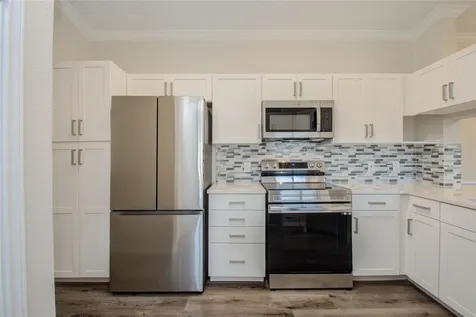 2111 Welch Street A321 Houston TX 77019