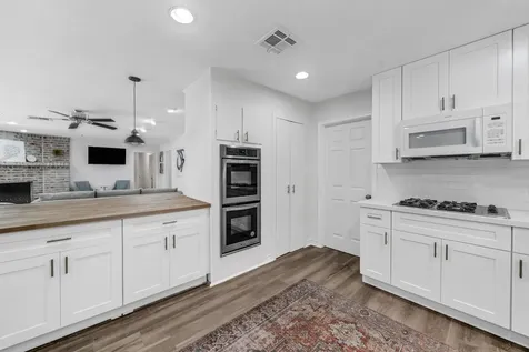 5474 Imogene Street Houston TX 77096