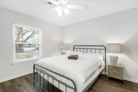 5474 Imogene Street Houston TX 77096