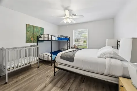 5474 Imogene Street Houston TX 77096