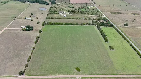 Tract 5 Company Field Road Schulenburg TX 78956