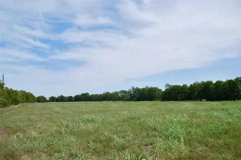 Tract 5 Company Field Road Schulenburg TX 78956