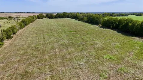 Tract 5 Company Field Road Schulenburg TX 78956