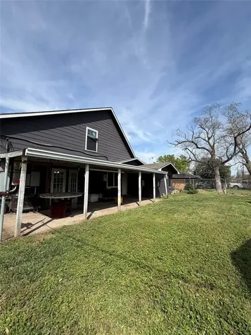 618 Sulphur Street Houston TX 77034