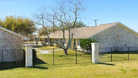 1201 N Live Oak Rockport TX 78382