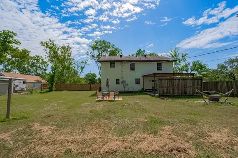 5514 Avenue M Santa Fe TX 77510