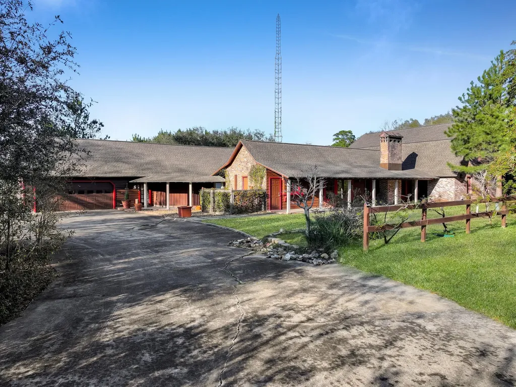 880 W Walton Road Lumberton TX 77657