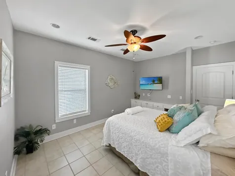 944 Raymond Crystal Beach TX 77650