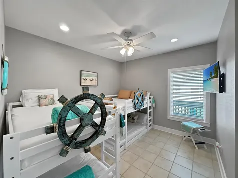 944 Raymond Crystal Beach TX 77650