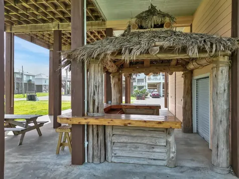 944 Raymond Crystal Beach TX 77650
