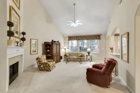 10 Clarewood Court The Woodlands TX 77385