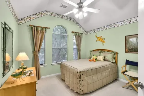 10 Clarewood Court The Woodlands TX 77385