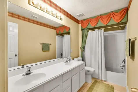10 Clarewood Court The Woodlands TX 77385