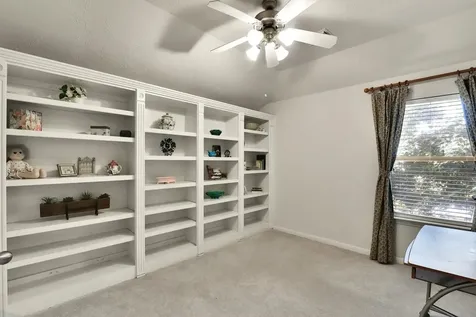 10 Clarewood Court The Woodlands TX 77385