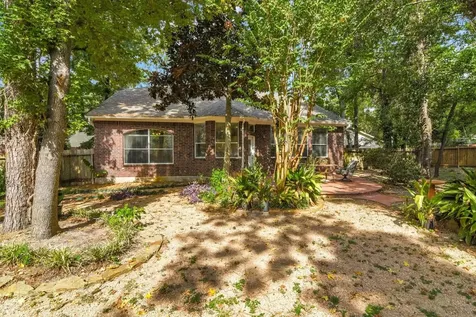 10 Clarewood Court The Woodlands TX 77385