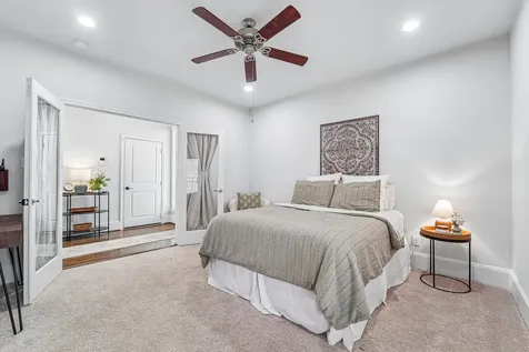 1010 W 24th Street O Houston TX 77008