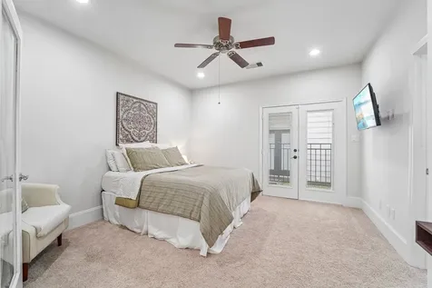 1010 W 24th Street O Houston TX 77008