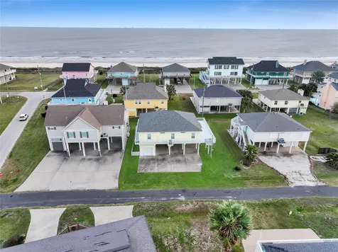 2296 Martinique Crystal Beach TX 77650