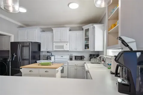 2296 Martinique Crystal Beach TX 77650