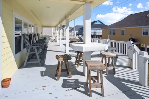 2296 Martinique Crystal Beach TX 77650