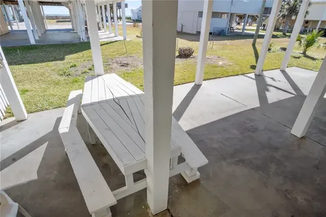 2296 Martinique Crystal Beach TX 77650