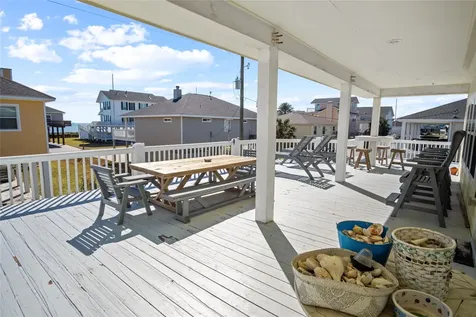 2296 Martinique Crystal Beach TX 77650