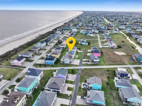 2296 Martinique Crystal Beach TX 77650