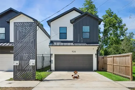 926 Granville Drive Houston TX 77091
