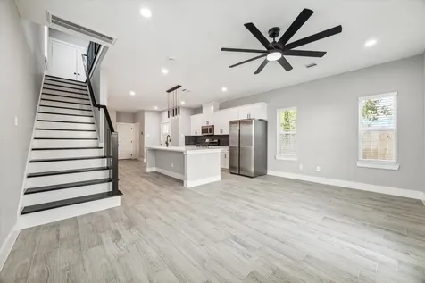926 Granville Drive Houston TX 77091