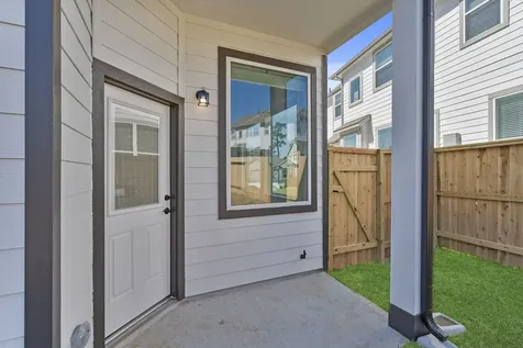 110 West Coralburst Loop Montgomery TX 77316