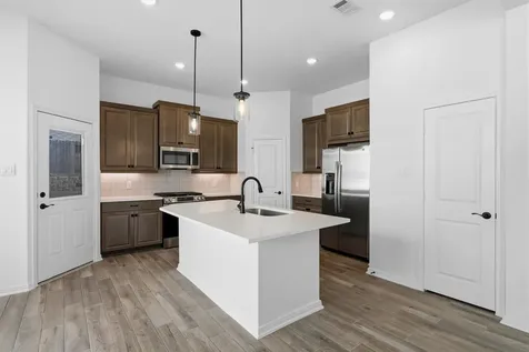 110 West Coralburst Loop Montgomery TX 77316