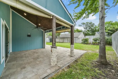 12111 Whittington Drive Houston TX 77077