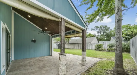12111 Whittington Drive Houston TX 77077