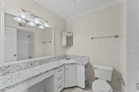 102 Strand Street 16 Galveston TX 77550