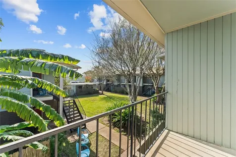 102 Strand Street 16 Galveston TX 77550
