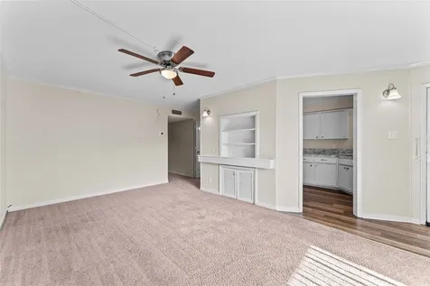 102 Strand Street 16 Galveston TX 77550
