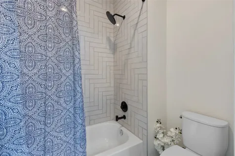 1266 Oakmont Bend Drive Houston TX 77091