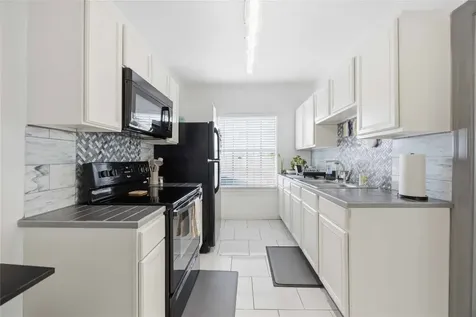 1546 Lombardy Street B Houston TX 77023
