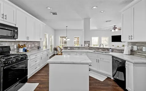 6722 Haider Avenue Baytown TX 77521