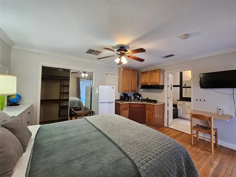 5203 Chesapeake Way Houston TX 77056