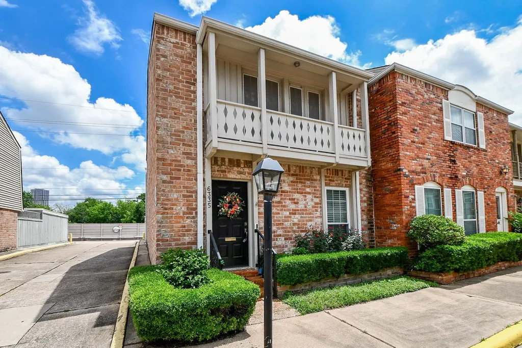 6335 Del Monte Drive 97 Houston TX 77057