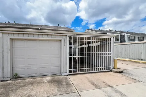 6335 Del Monte Drive 97 Houston TX 77057