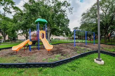 6335 Del Monte Drive 97 Houston TX 77057