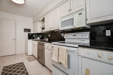 6335 Del Monte Drive 97 Houston TX 77057
