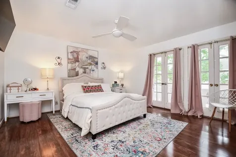 6335 Del Monte Drive 97 Houston TX 77057
