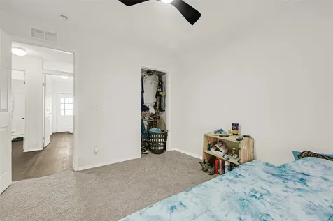 9222 Avenue C Liverpool TX 77577