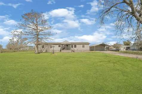 9222 Avenue C Liverpool TX 77577